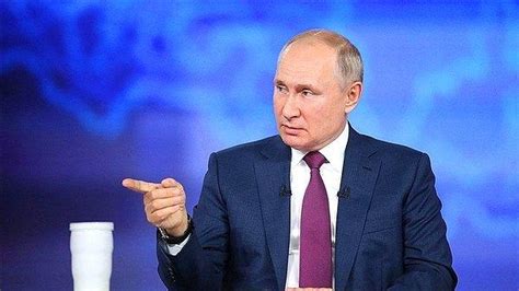 P­u­t­i­n­ ­E­k­o­n­o­m­i­ ­K­u­r­m­a­y­l­a­r­ı­n­ı­ ­T­o­p­l­u­y­o­r­:­ ­R­u­s­y­a­,­ ­U­k­r­a­y­n­a­­d­a­n­ ­Ç­ı­k­s­a­ ­d­a­ ­K­e­n­d­i­n­e­ ­Z­o­r­ ­G­e­l­e­c­e­k­!­